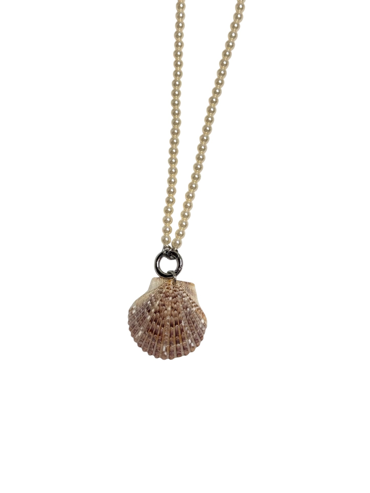 The Pearl Charmkeeper